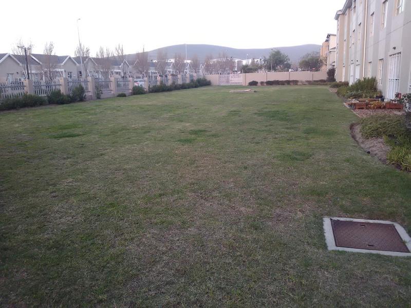 1 Bedroom Property for Sale in Burgundy Estate Western Cape